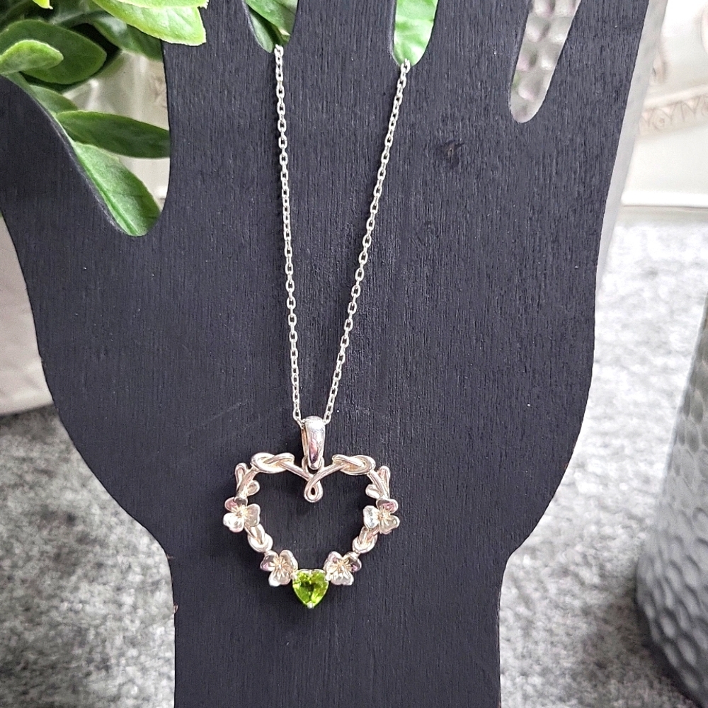 925 Sterling Silver Floral Heart & Peridot  Necklace